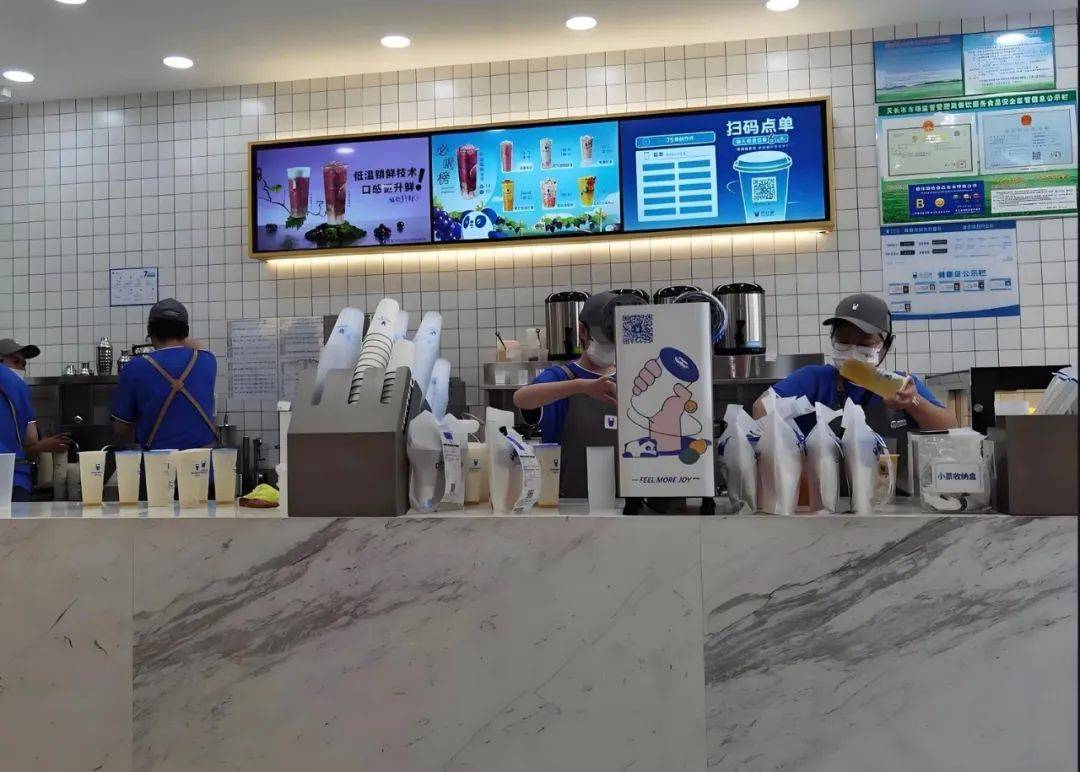 新茶饮加盟商现状：关店纯亏，不关回本遥遥无期