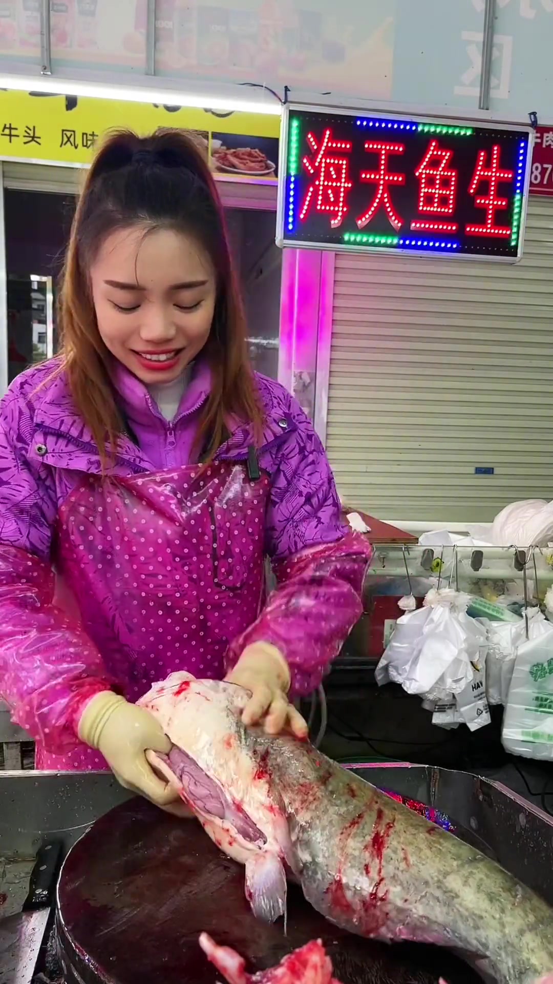 水库抓鲶鱼技巧(水库钓鲶鱼用什么饵料)
