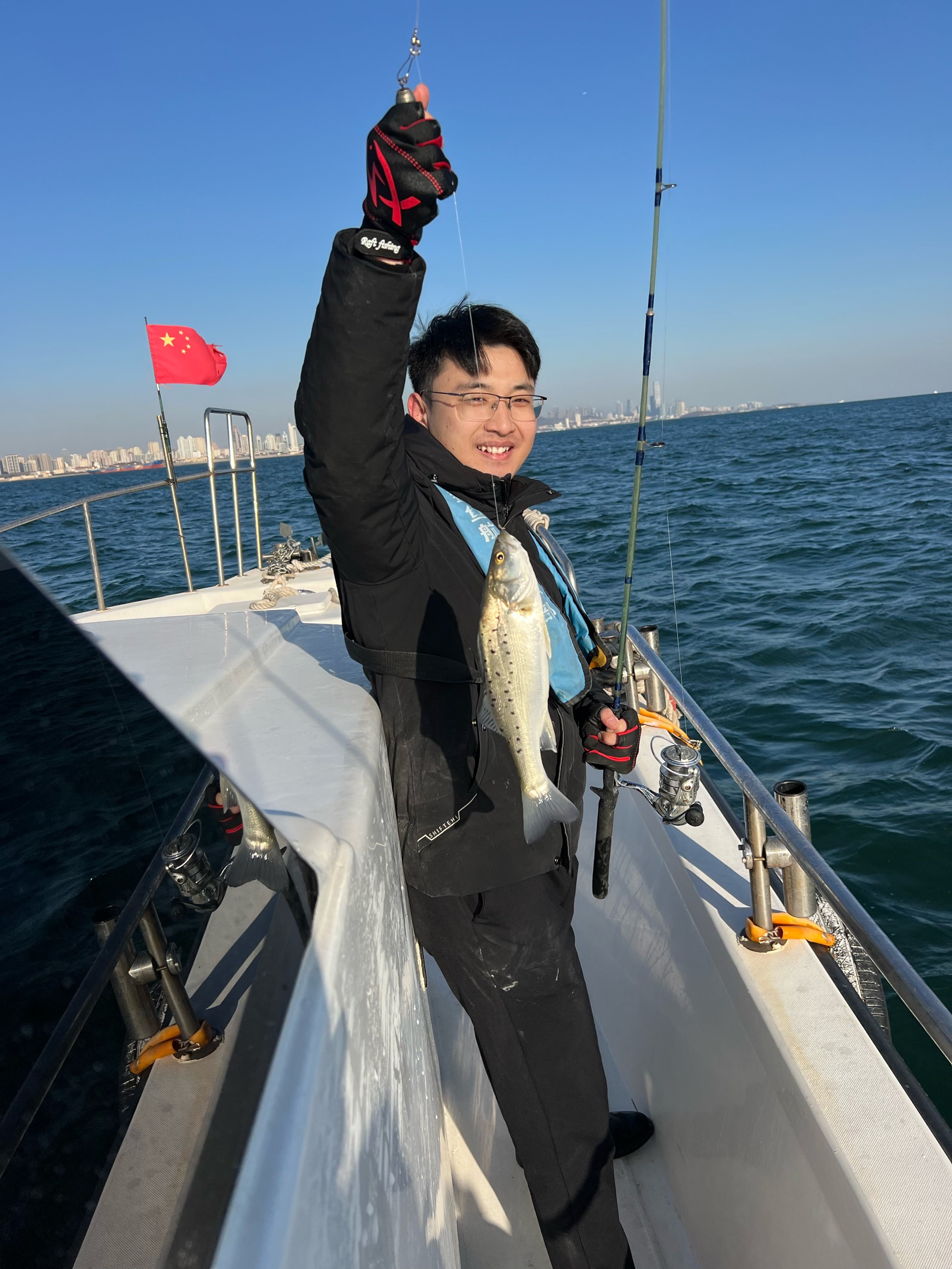 冬季海钓西南风(海里西南风好钓鱼吗)