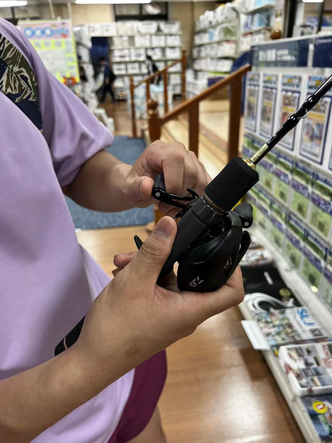 东京买渔具攻略爱(日本东京最大的卖鱼市场)