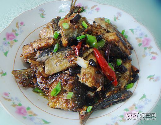 秋刀鱼做饵料(秋刀鱼做饵料怎么做)