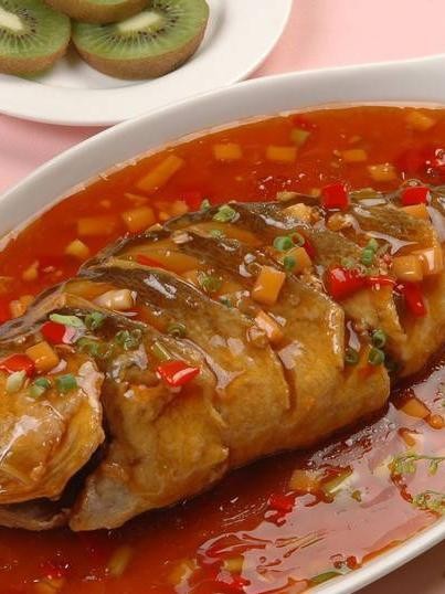 挂鱼食技巧(钓鱼挂鱼食有什么技巧)