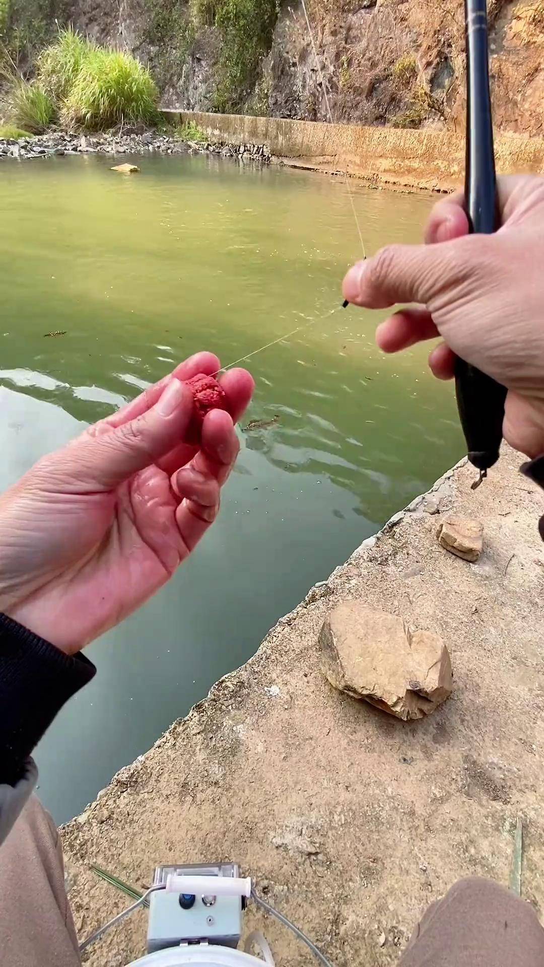 溪钓石斑技巧视频(钓溪石斑鱼技巧绝招视频)