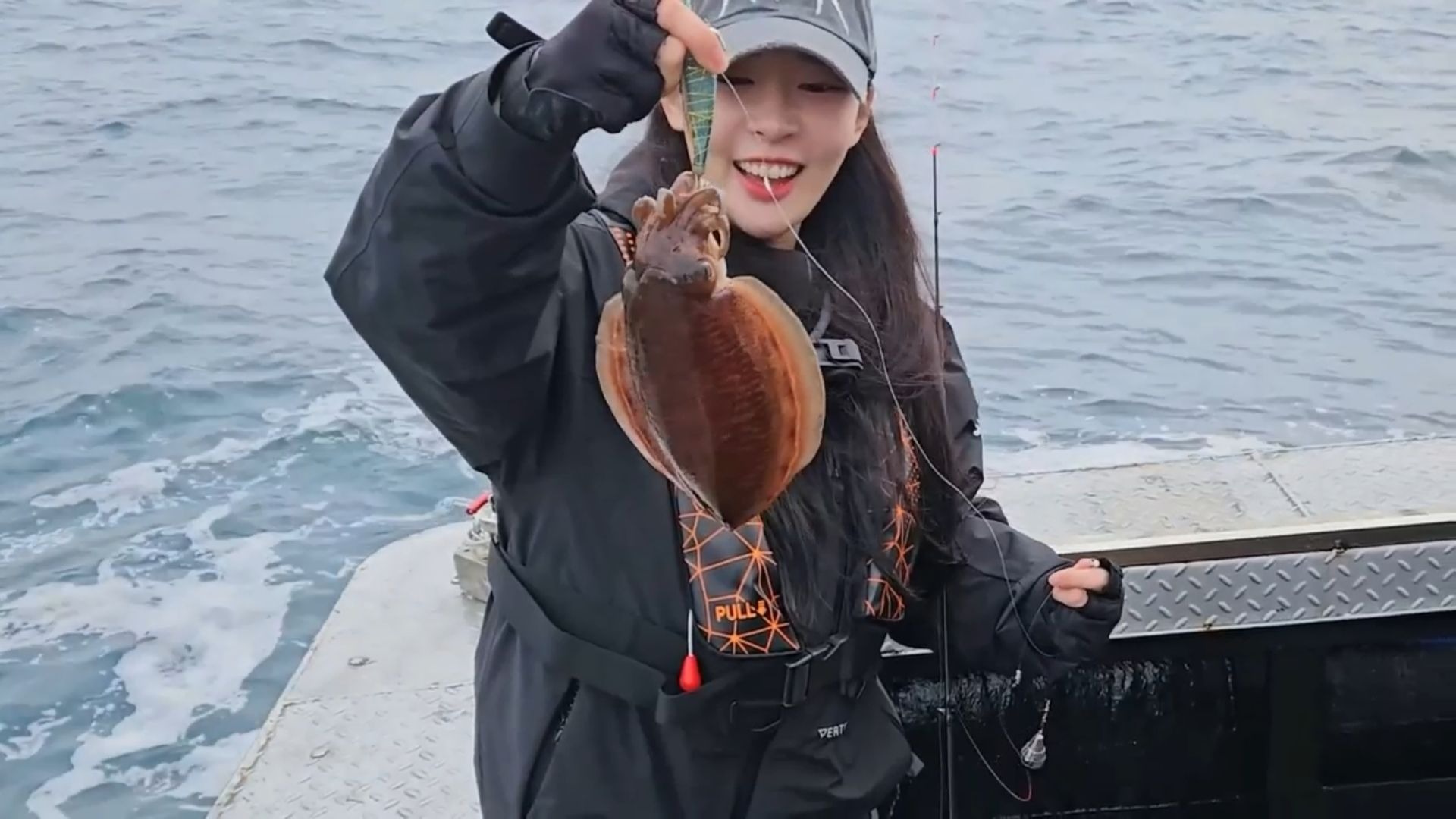 春天海钓服装(春天海钓钓浮还是钓底)