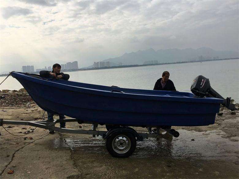 海钓船怎样喷漆视频(海钓船怎样喷漆视频讲解)