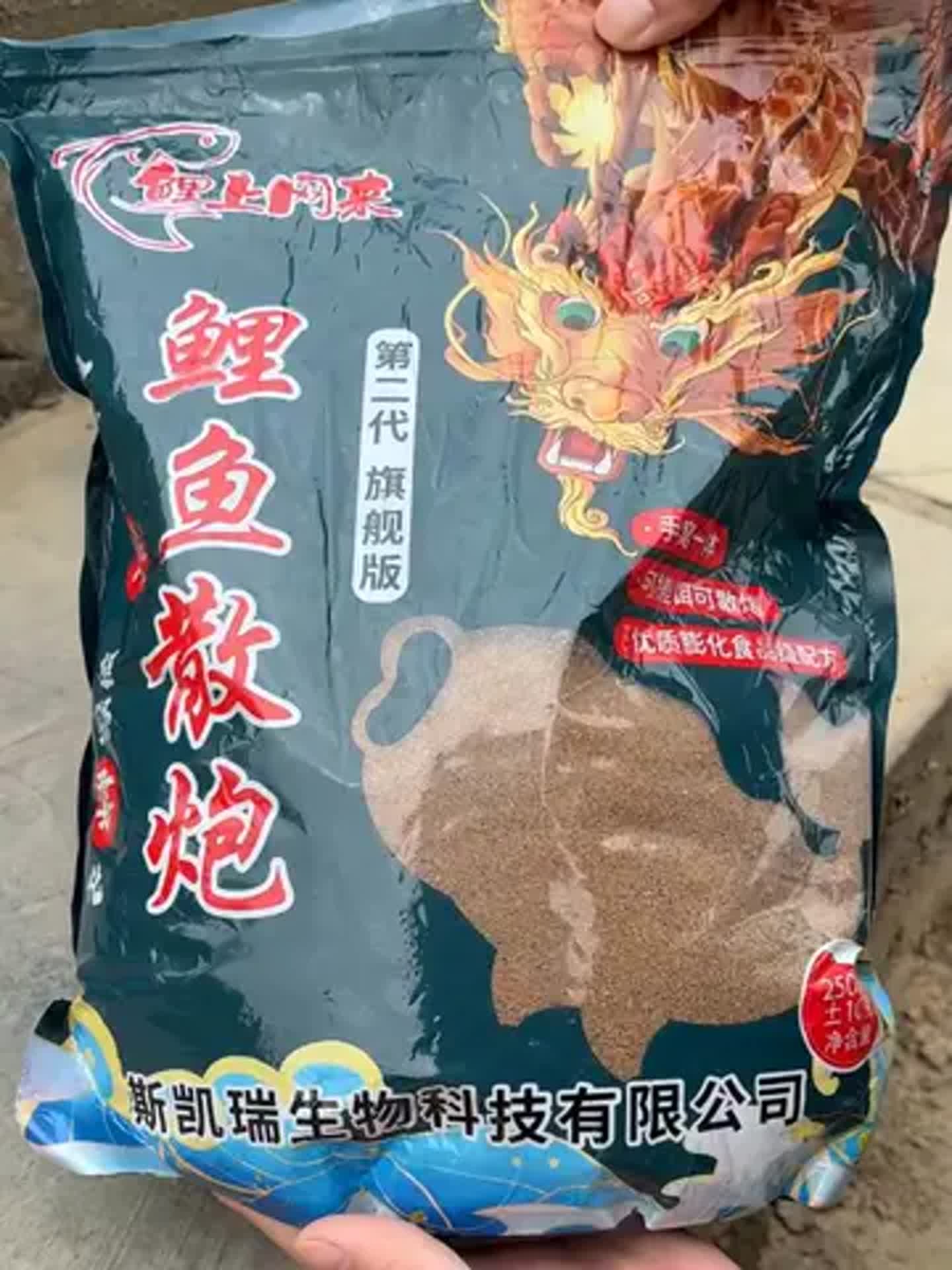 掉鲤鱼用什么饵料(掉鲤鱼一般用几号勾)