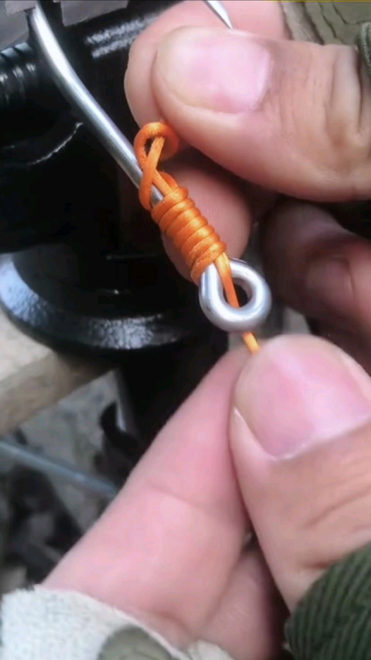海钓坠下钩栓法(海钓竿渔钩型号和用法)