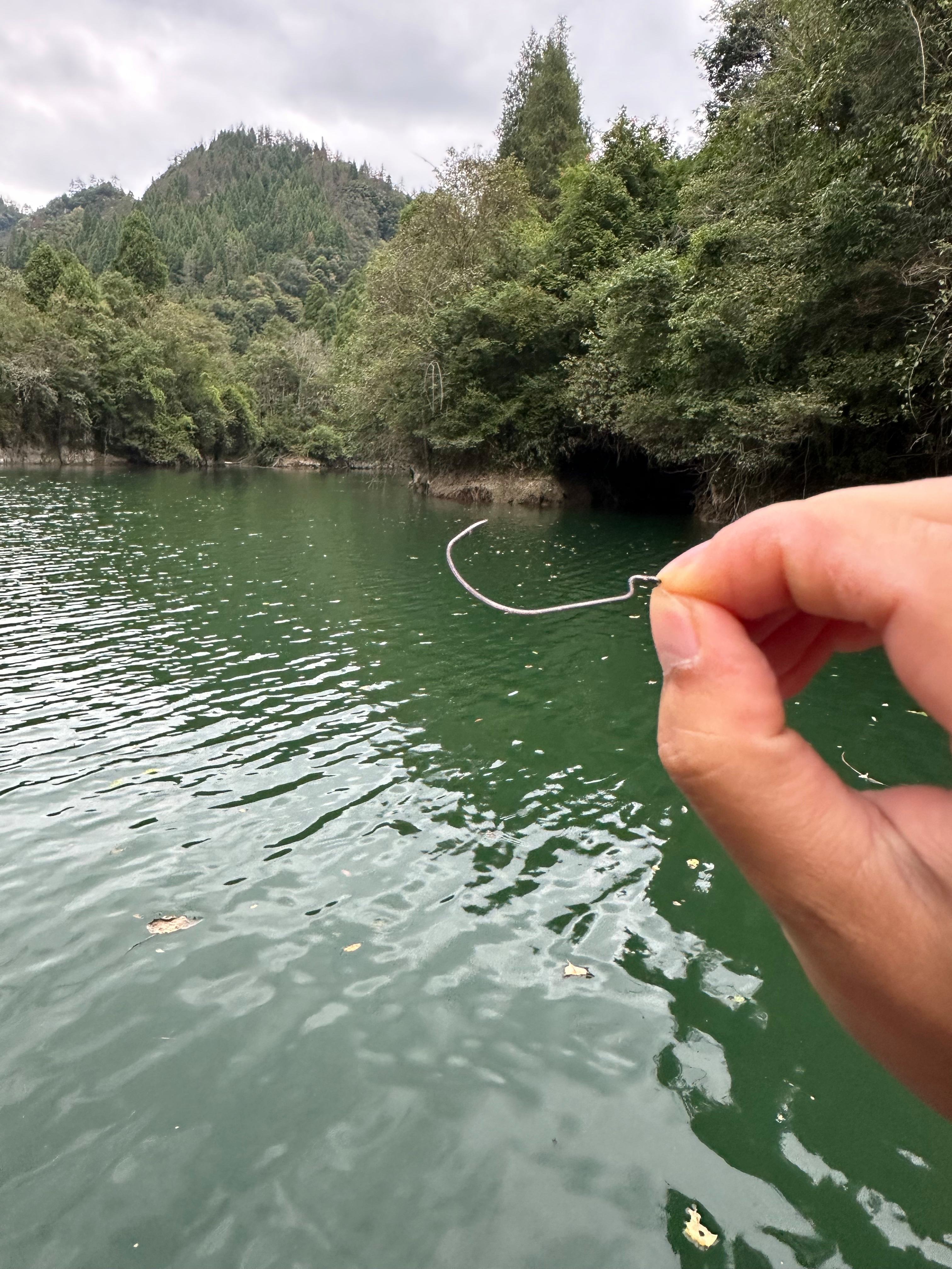 海钓路亚小根(路亚根钓是什么)