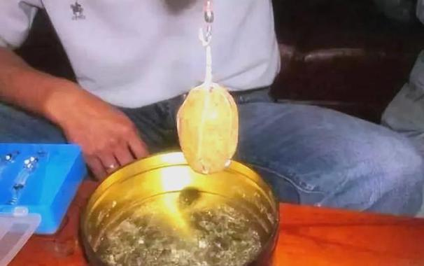 爆炸钩如何上饵料(爆炸钩怎样上饵料视频)