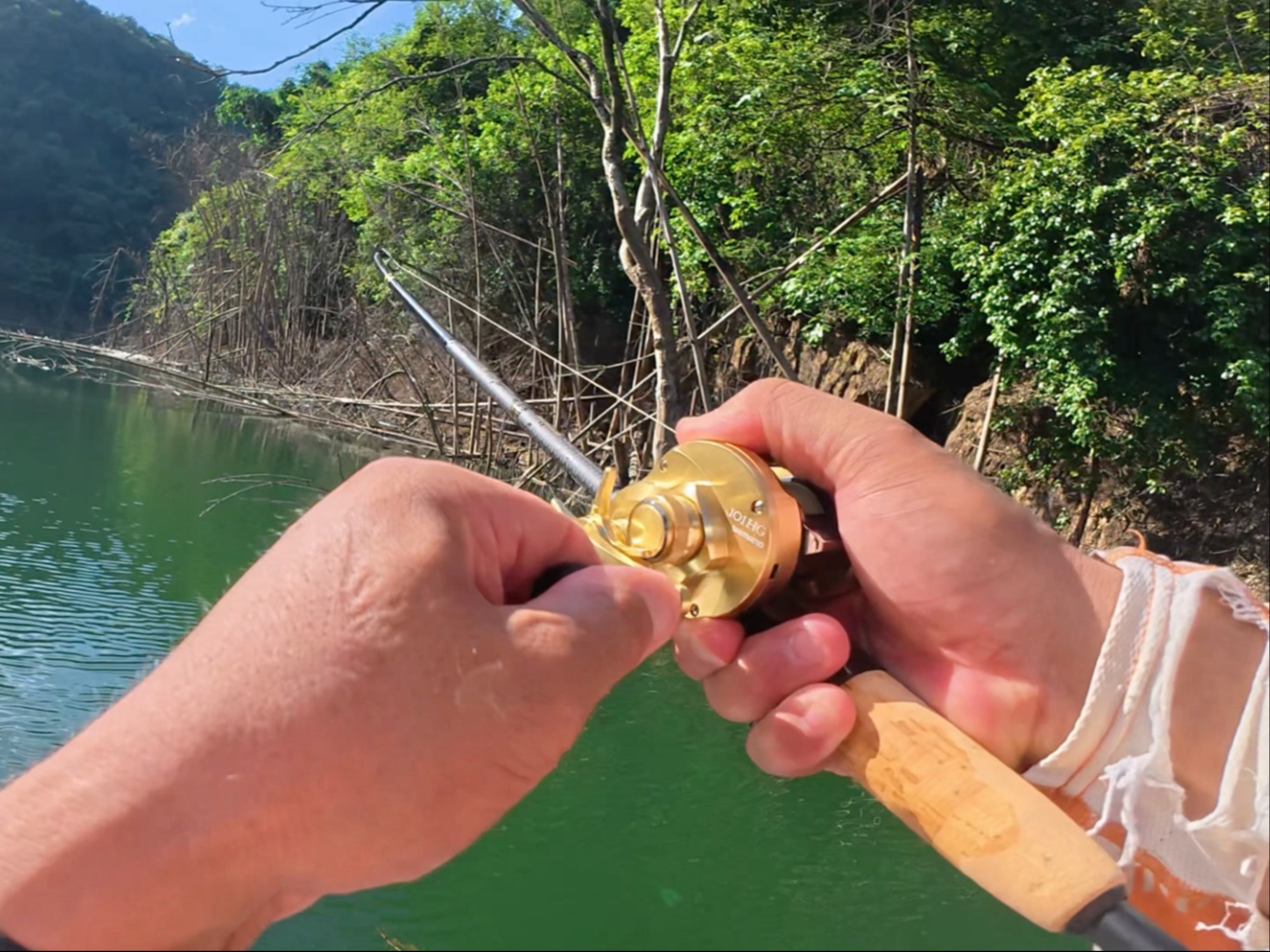 路亚水库做钓技巧视频(路亚水库用什么饵最好视频)