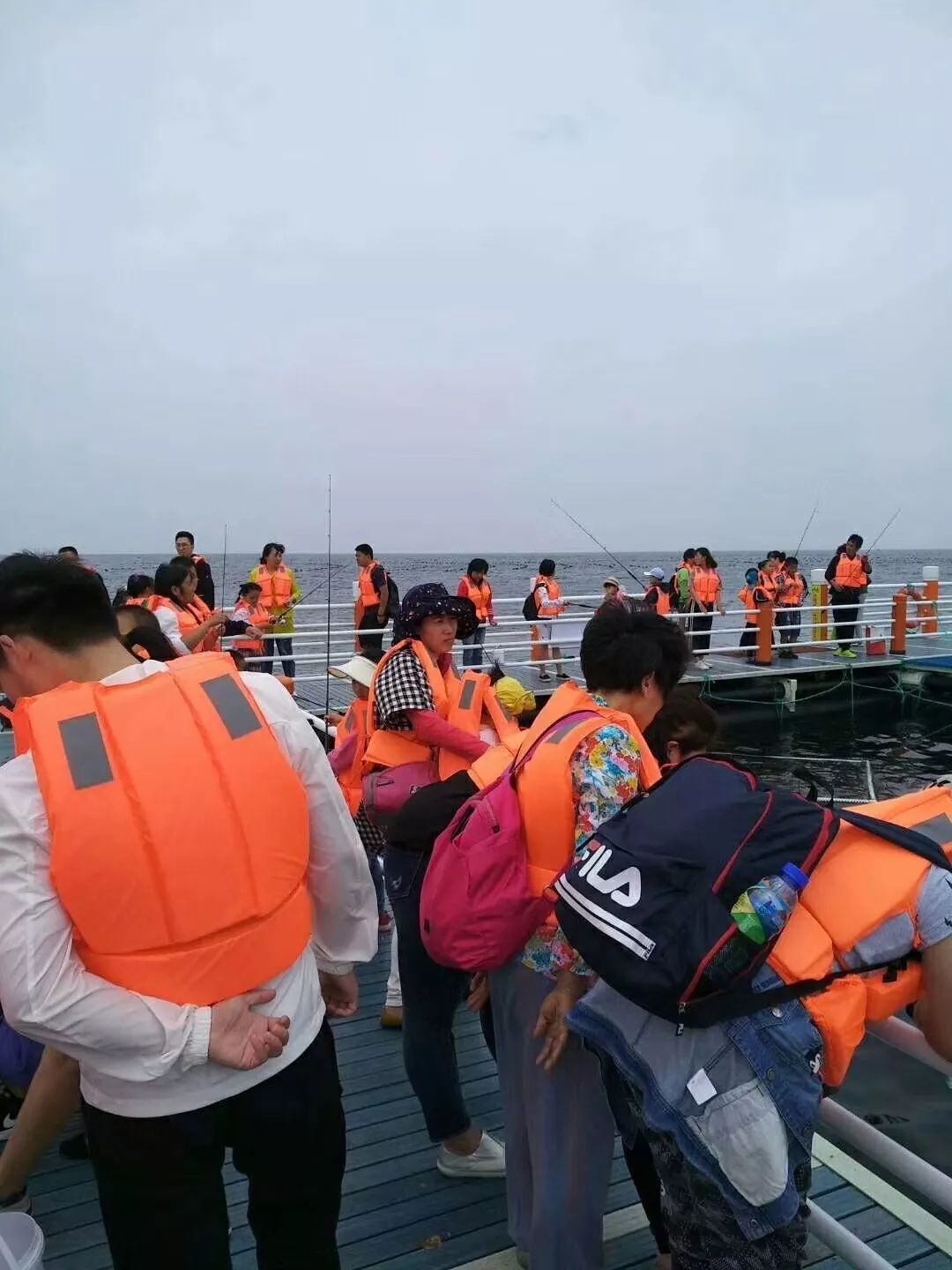 养马岛海钓俱乐部(养马岛出海捕鱼一日游)