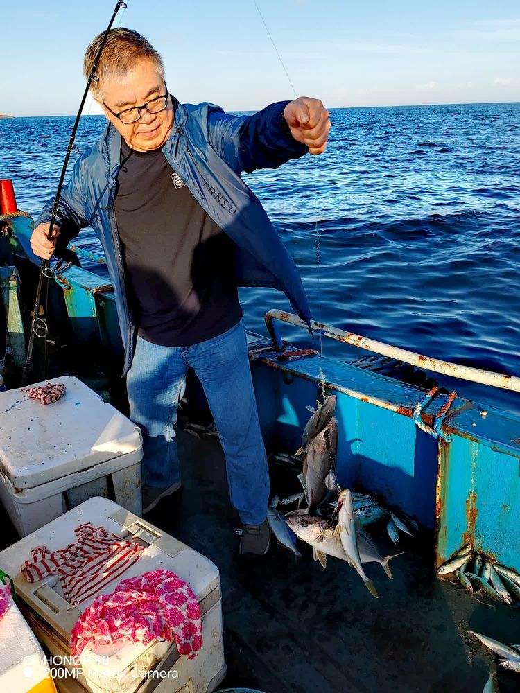 海钓人渔具(海钓渔具店名字大全)