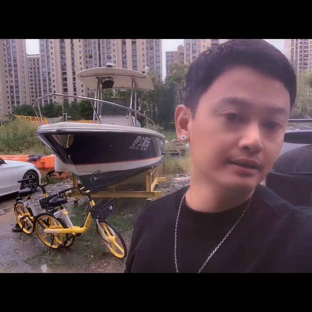 路亚艇海钓(什么叫路亚艇)