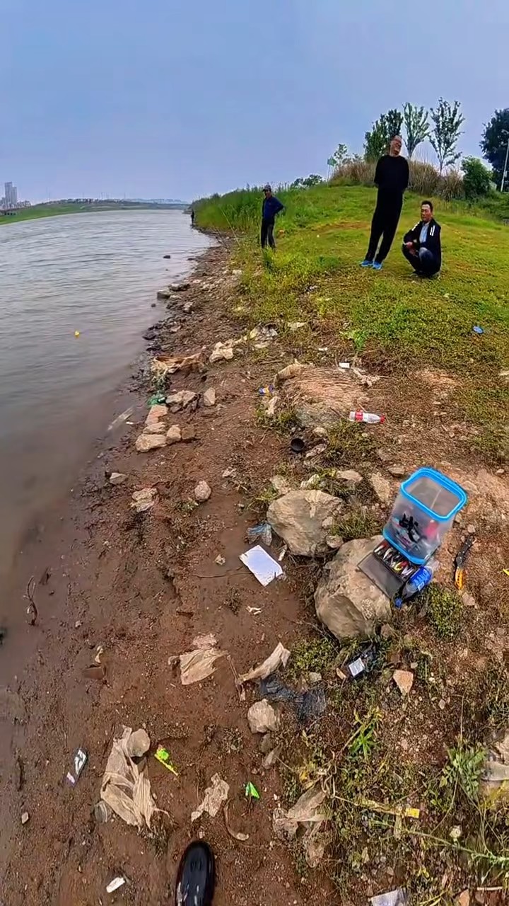 海岸路亚路不上鱼(路亚路不到鱼)