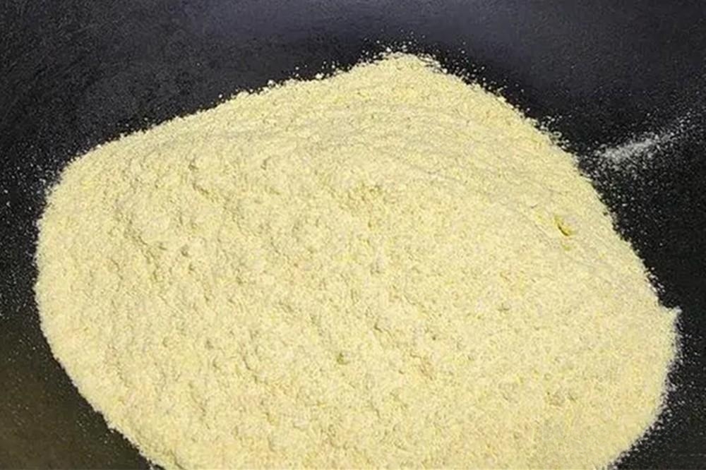炒熟饵料(如何炒饵丝不粘成一团)