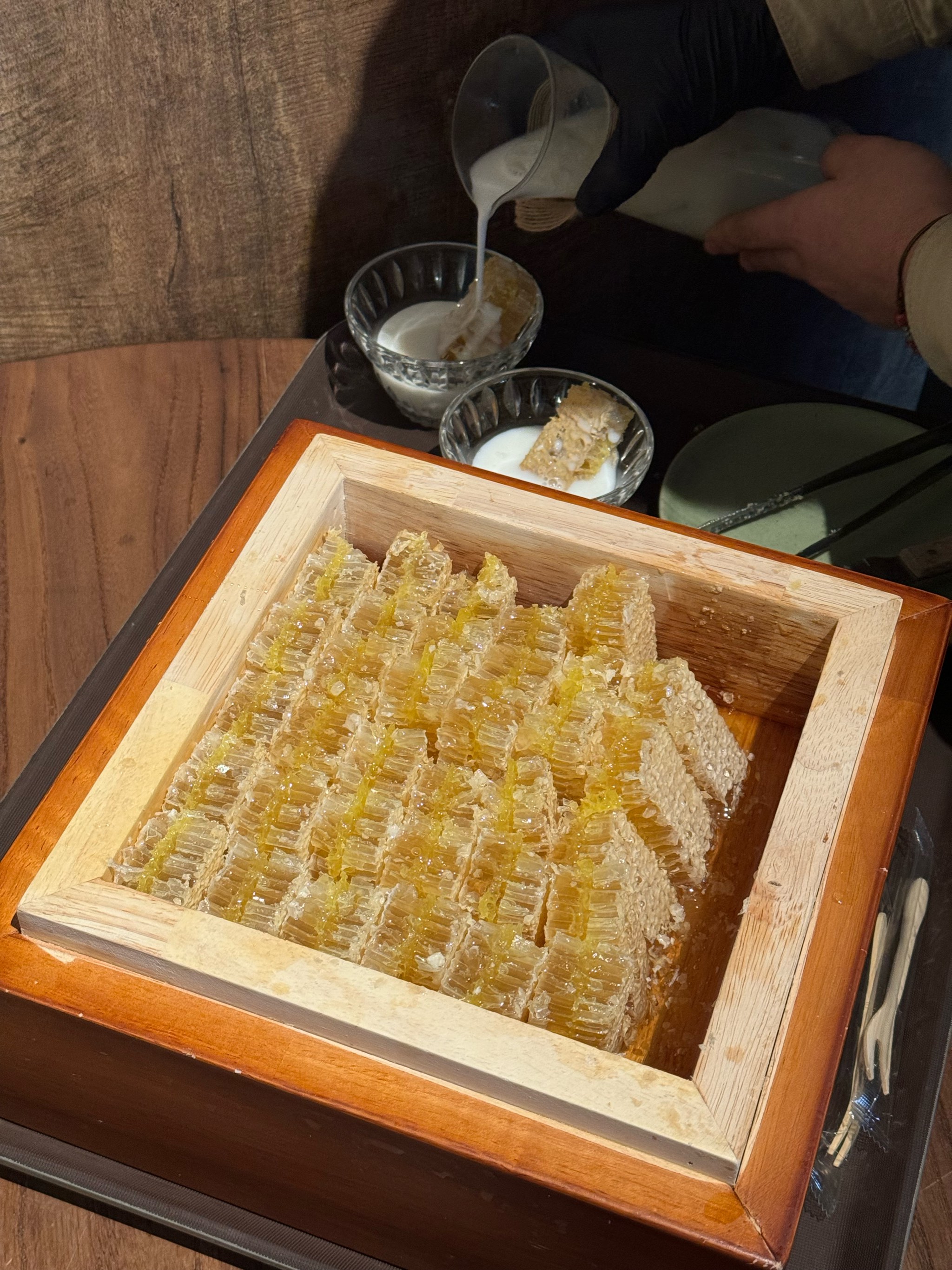 米饭加蜂蜜饵料(蜂蜜泡大米钓鱼)