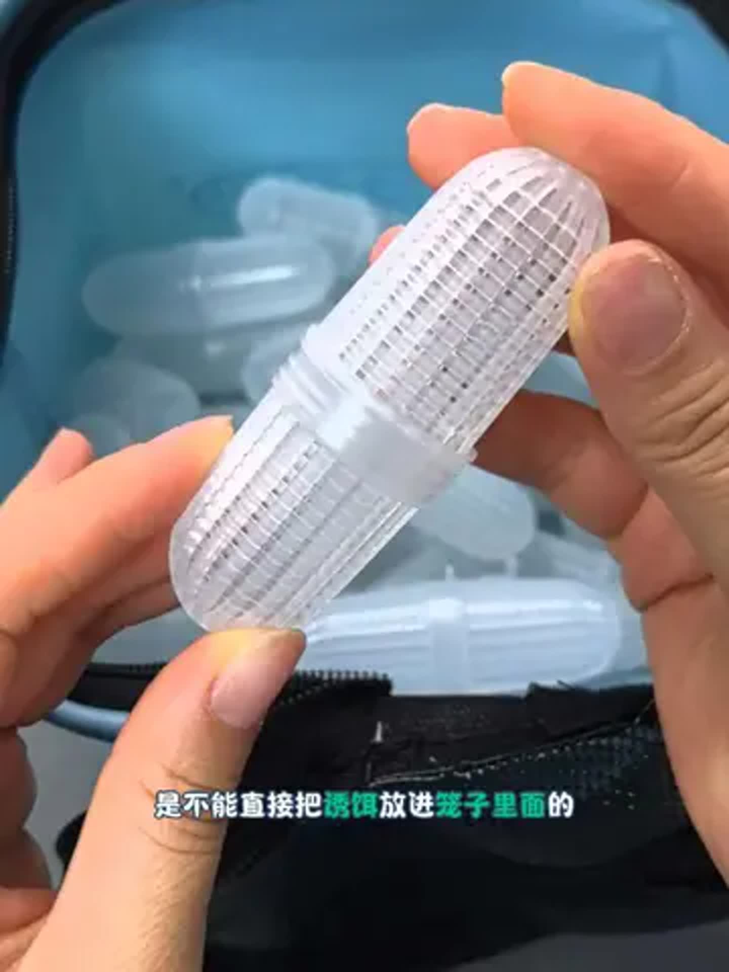 饵料球好用吗(饵料球白色的好还是黑色的好)