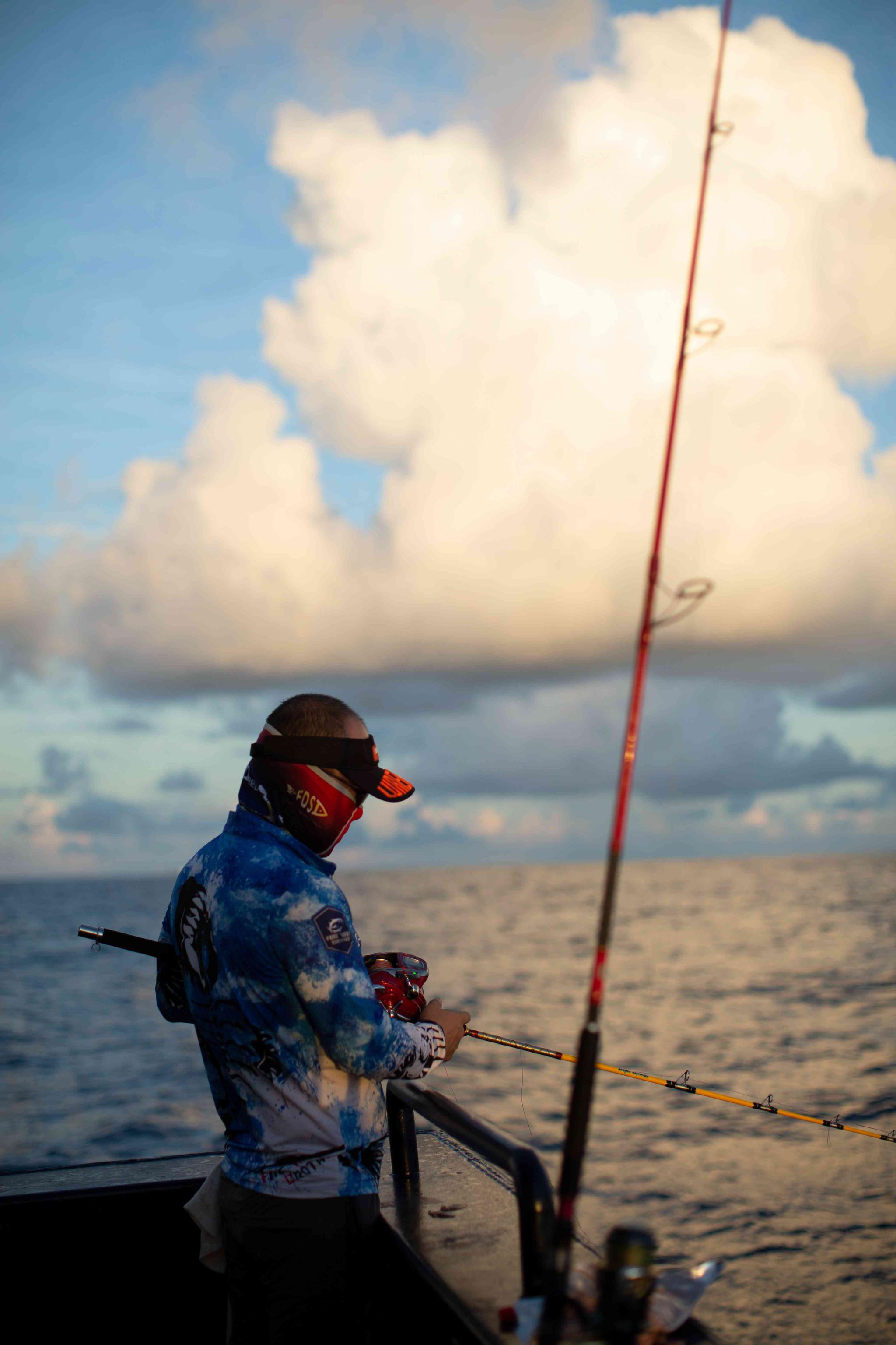 大深南海钓鱼(南海钓鱼视频)
