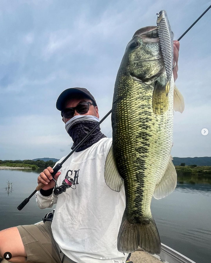 鲶人路亚(路亚钓鱼视频) 鲶人路亚(路亚钓鱼视频)