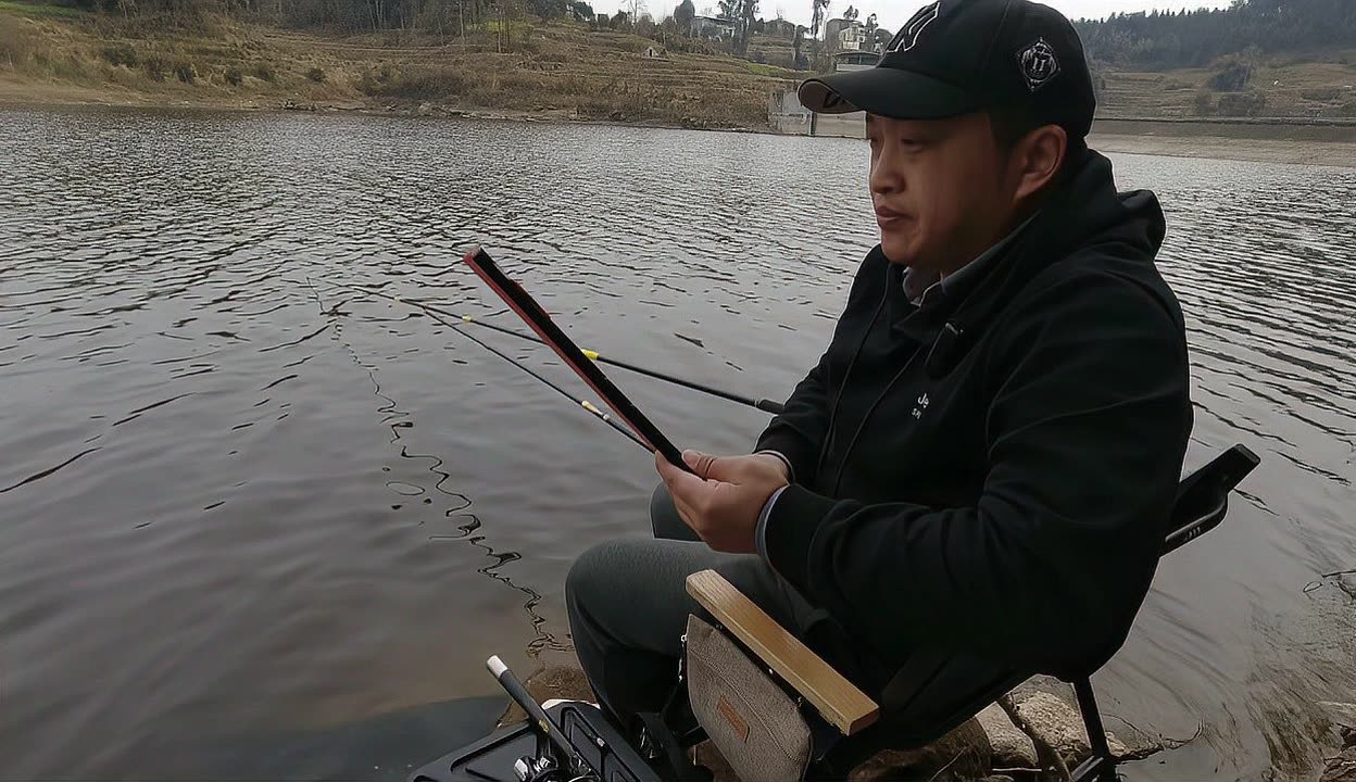 绷尖子钓法技巧(绷尖钓子线多长合适) 绷尖子钓法技巧(绷尖钓子线多长合适)