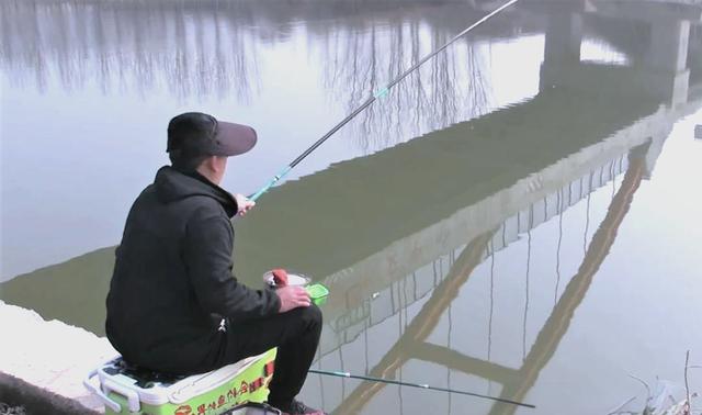 深冬野钓鲫鱼技巧(丁香钓鲫鱼十句口诀) 深冬野钓鲫鱼技巧(丁香钓鲫鱼十句口诀)