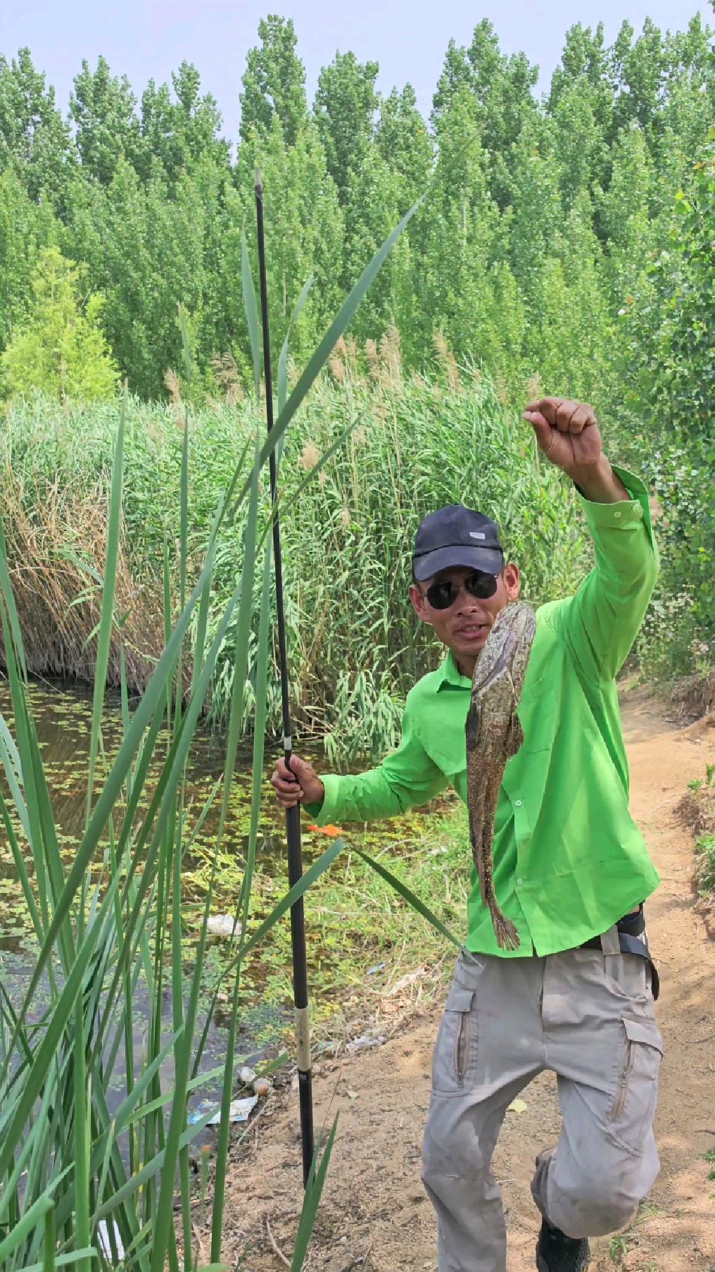 传统手竿钓黑鱼技巧(传统手竿钓黑鱼技巧图解)