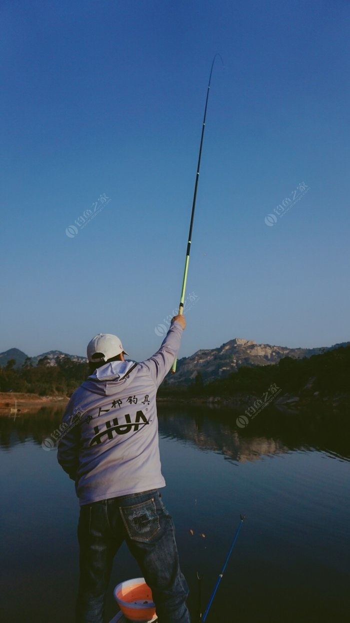 泉州滨海钓鱼论坛(泉州滨海公园可以钓鱼吗)