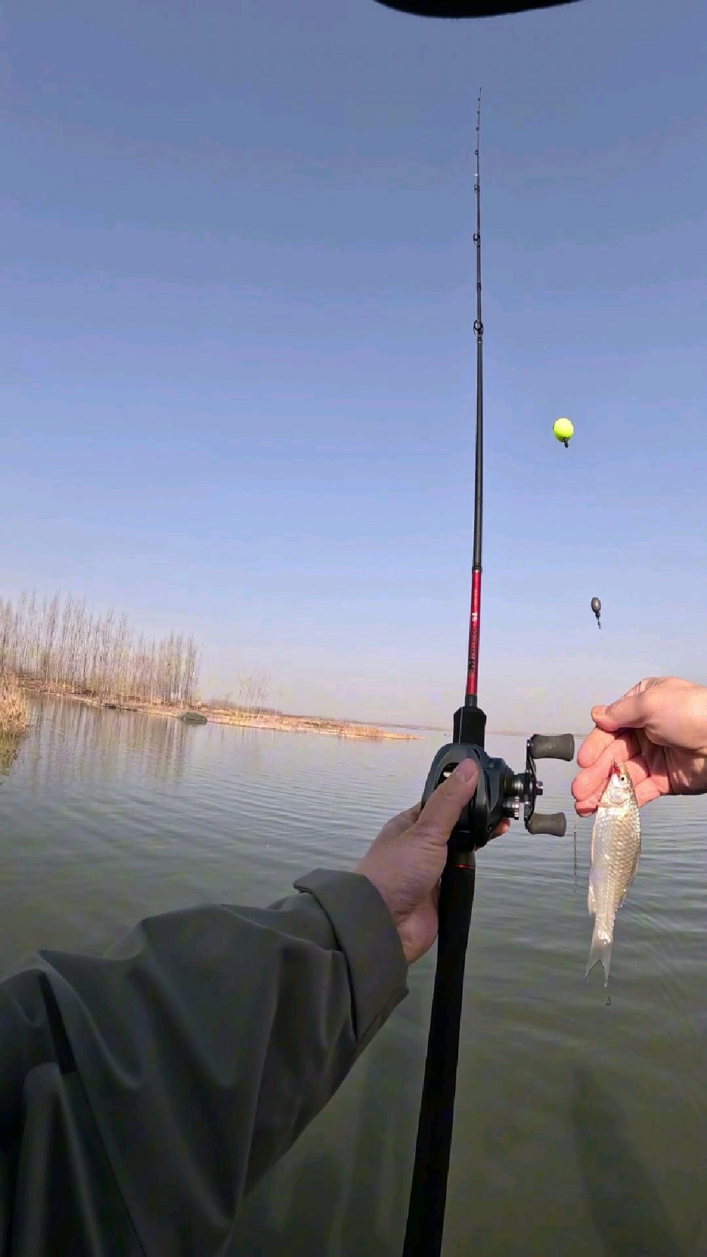 抛竿远投技巧视频(抛竿远投怎么发力视频)