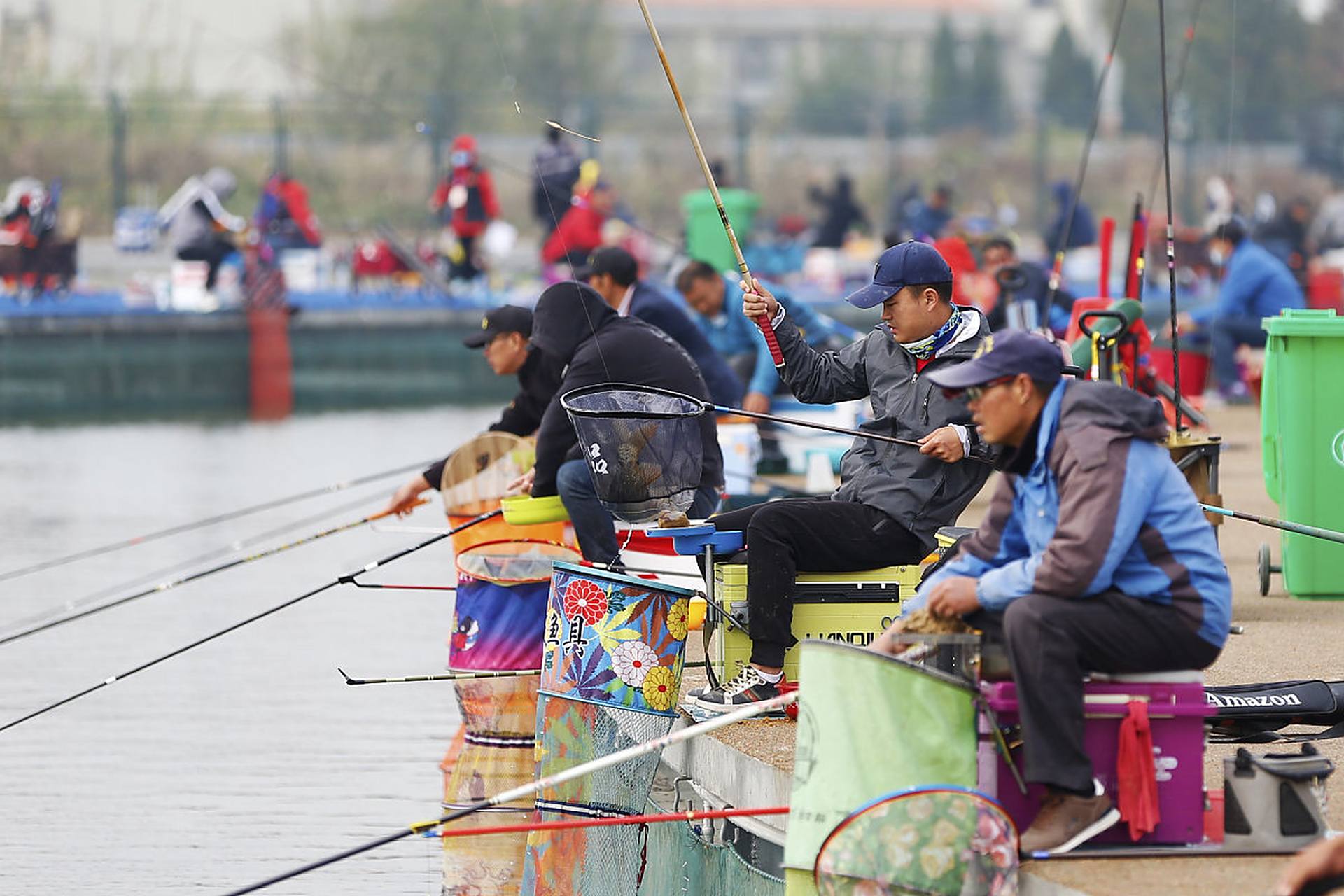 比赛钓鱼技巧(钓鱼比赛规则)