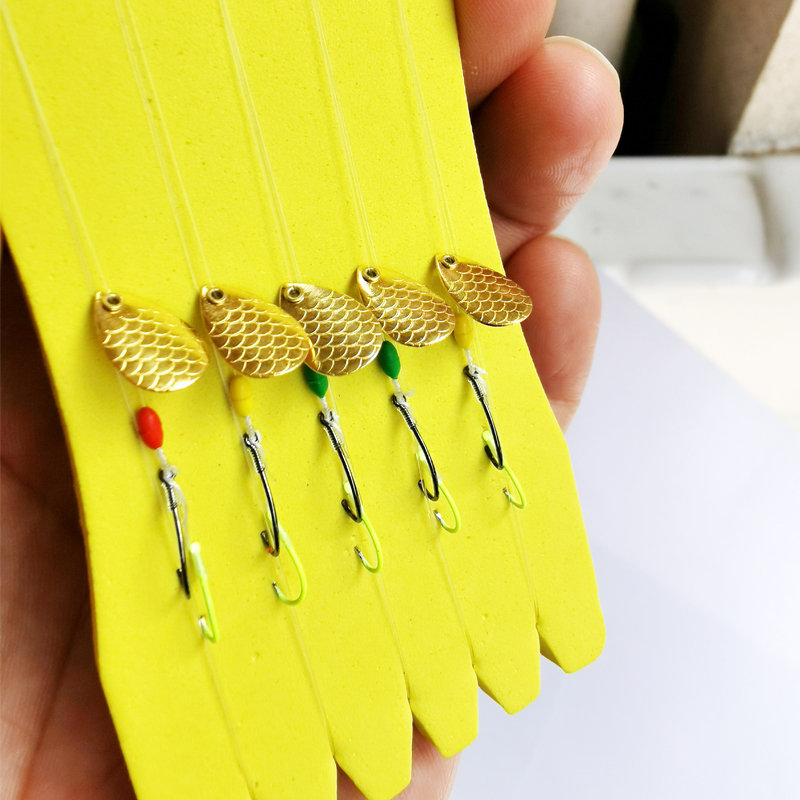 路亚亮片餐条(路亚亮片怎么用钓什么鱼) 路亚亮片餐条(路亚亮片怎么用钓什么鱼)