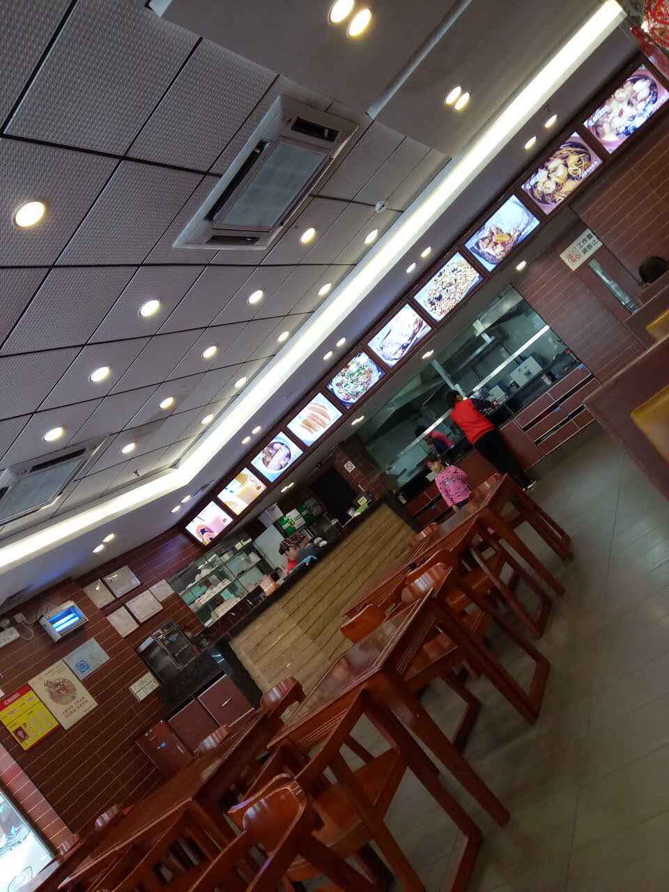 东莞厚街渔具店电话(附近渔具店地址100米)