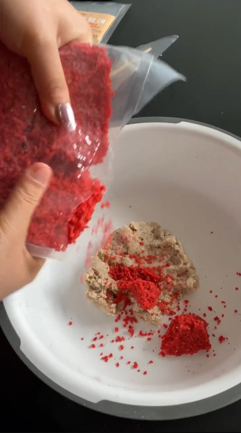 自制简单饵料(自制饵料钓鱼) 自制简单饵料(自制饵料钓鱼)