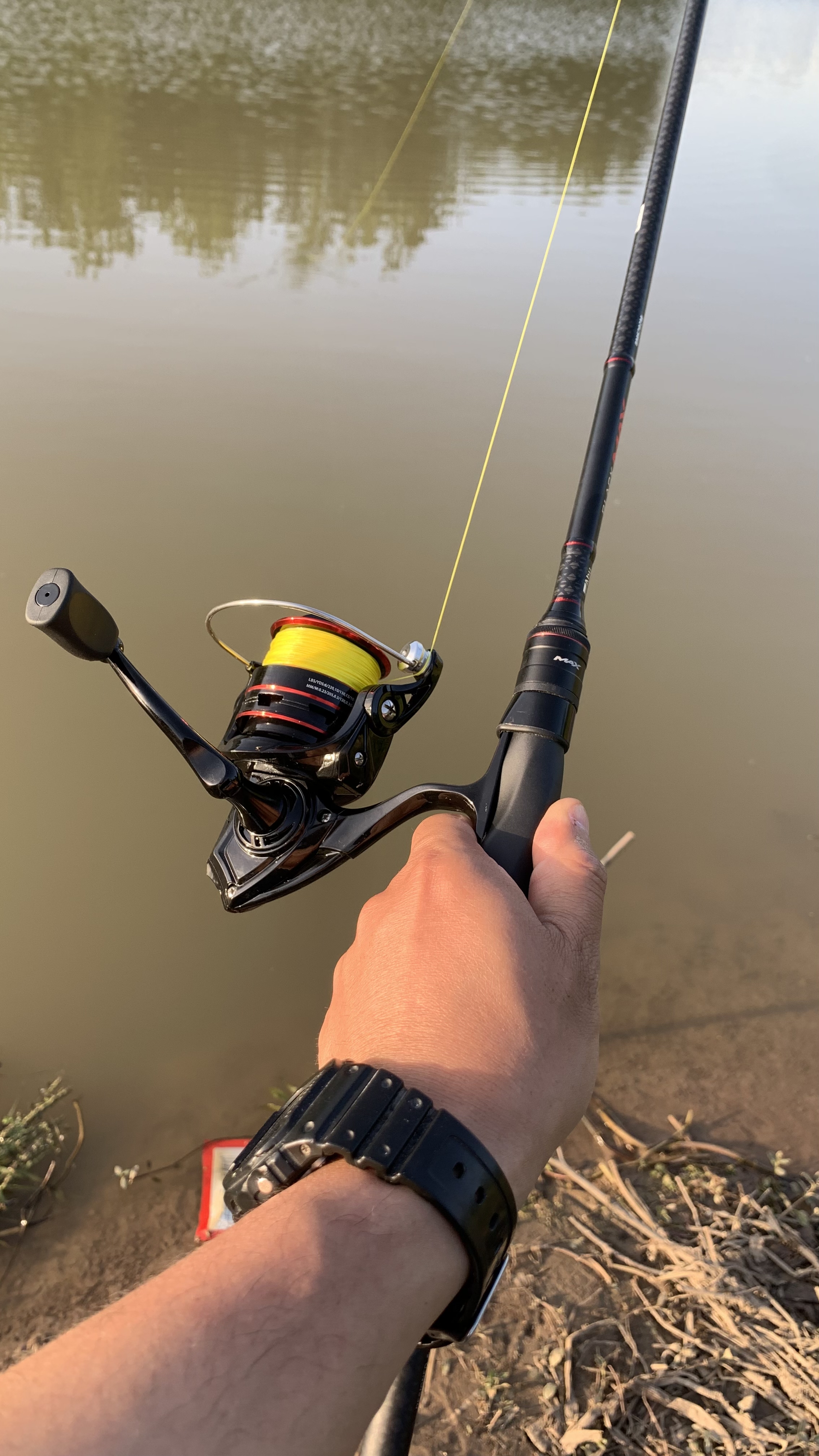 路亚钓当海杆(路亚如何当海竿用) 路亚钓当海杆(路亚如何当海竿用)