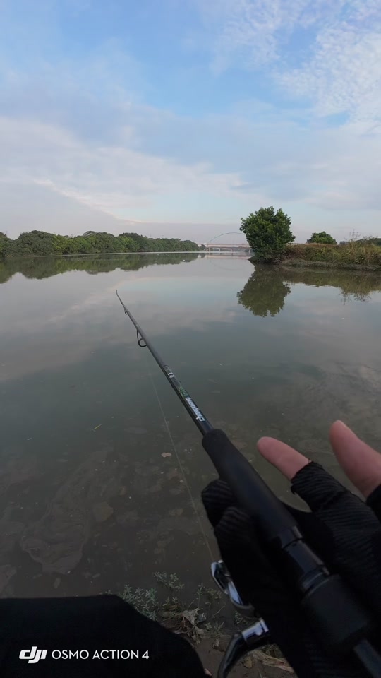 路亚咬钩(路亚咬铅钓组图解) 路亚咬钩(路亚咬铅钓组图解)