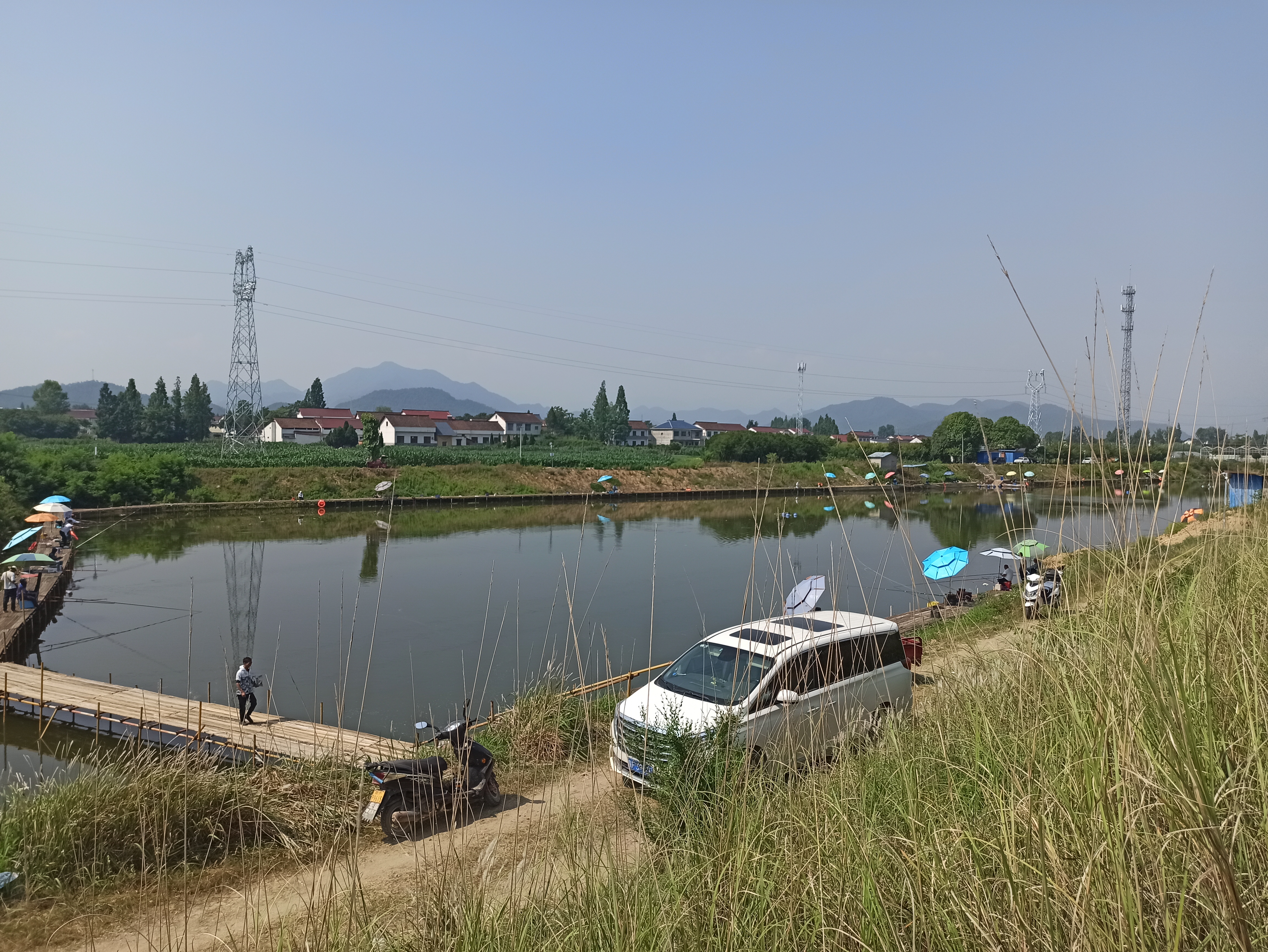 中山三乡海钓场(中山三乡平东俱乐部) 中山三乡海钓场(中山三乡平东俱乐部)