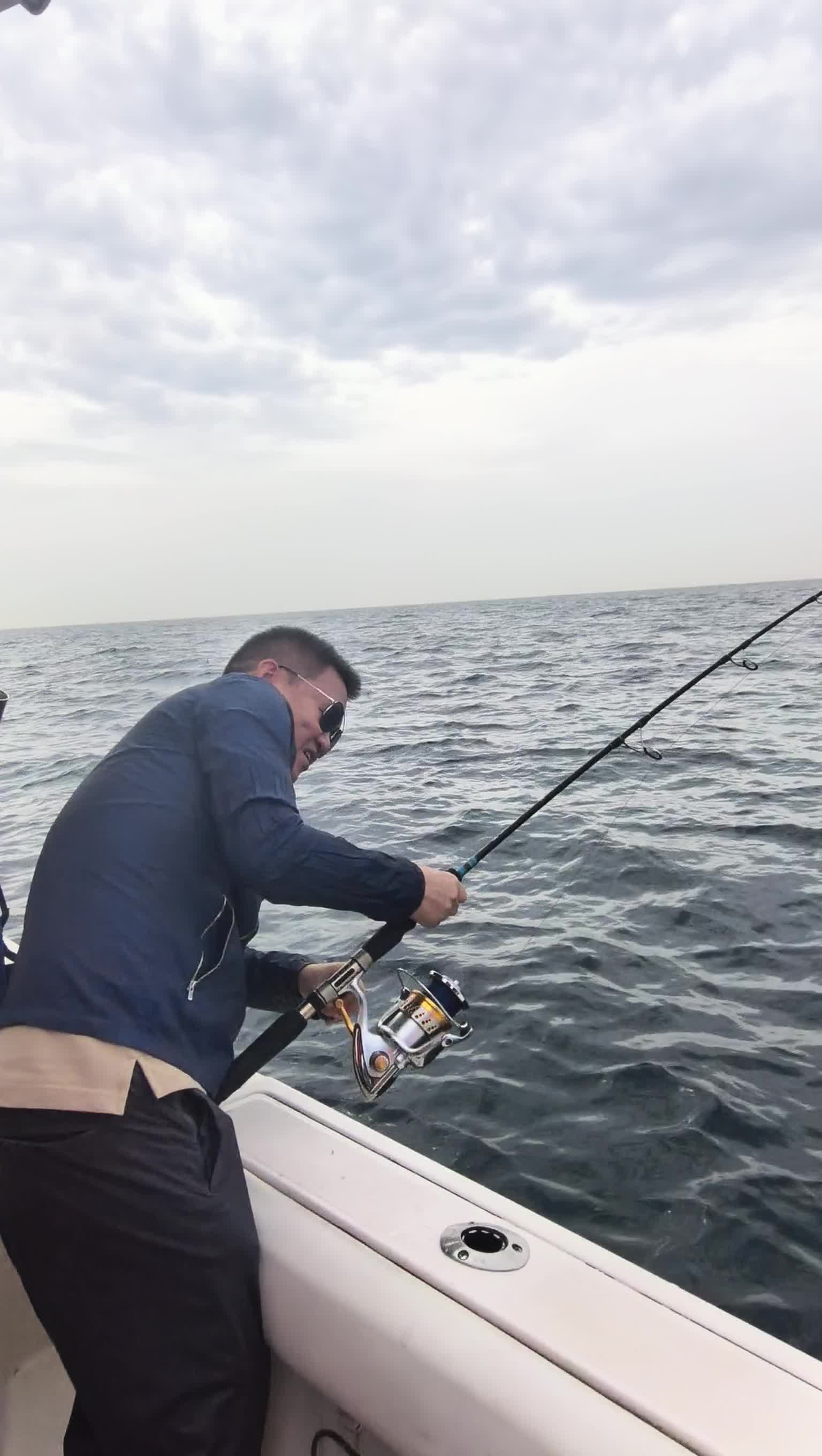 海钓黄鱼技巧(海钓黄鱼用多大鱼钩)