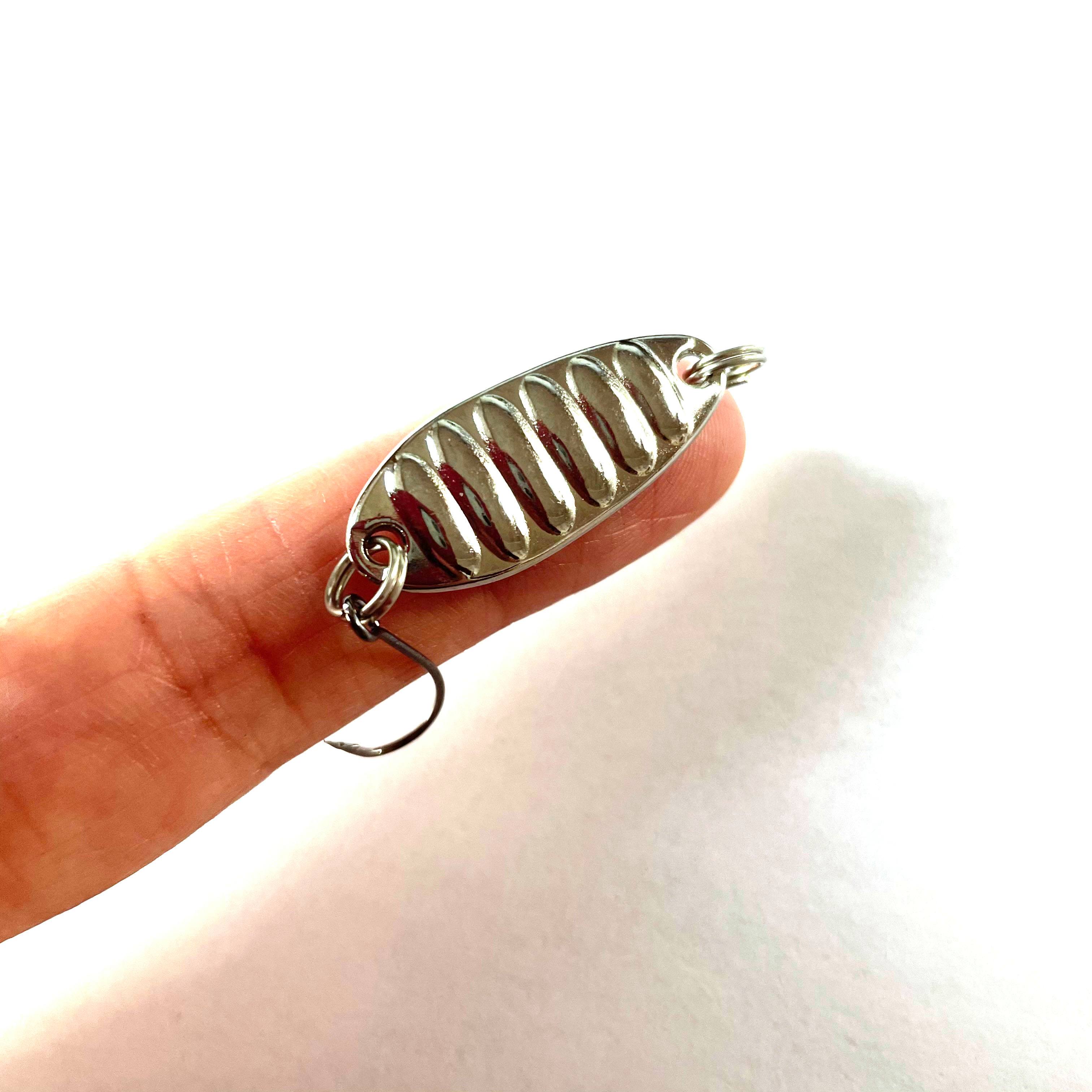 亮片路亚红片(路亚亮片的种类) 亮片路亚红片(路亚亮片的种类)