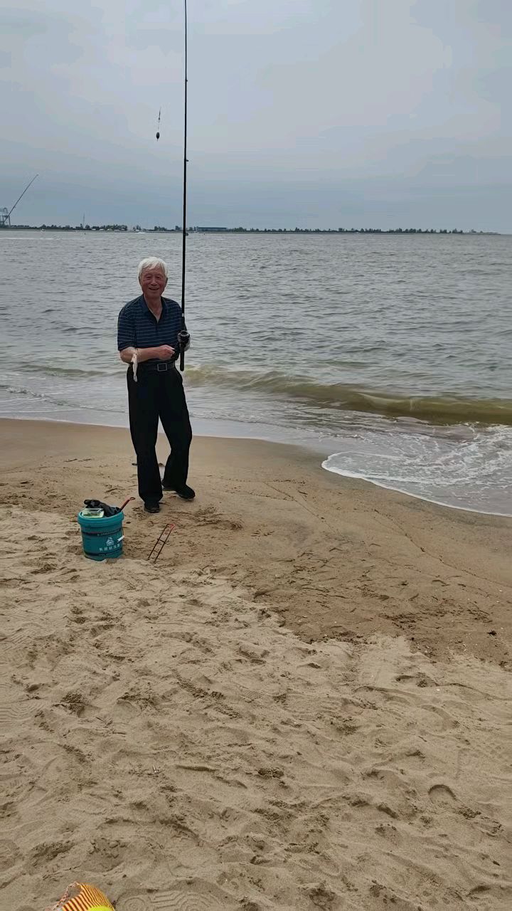 钓鱼大海钓鱼(大海钓鱼的心情短语)