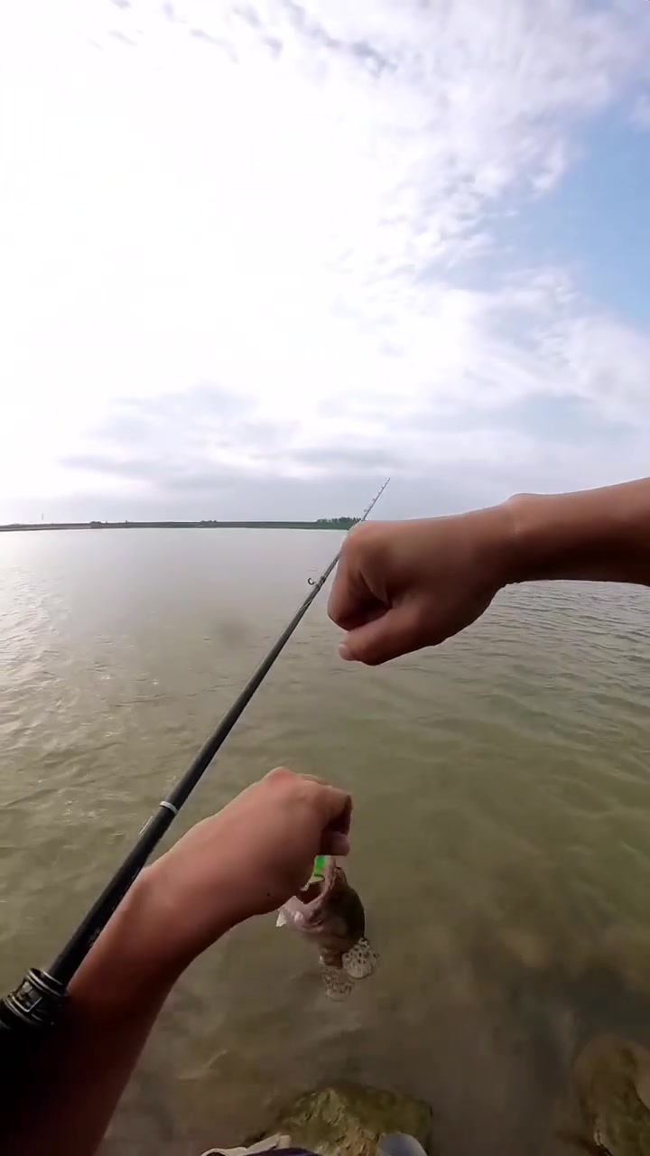 深水挂鱼技巧(深水垂钓技巧)