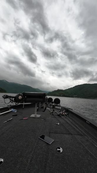 下雨玩路亚(下雨路亚能钓到鱼吗)