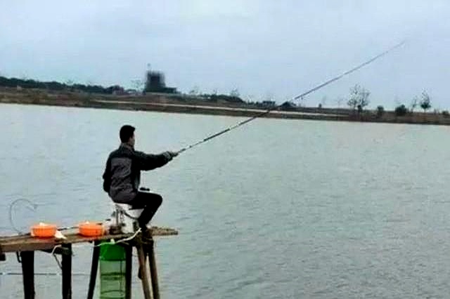 抛竿手法技巧(抛竿手法技巧图解) 抛竿手法技巧(抛竿手法技巧图解)