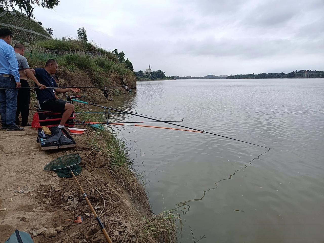 下雨后海钓(下雨后海钓好上鱼吗)
