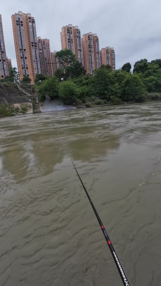 电站上游路亚(路亚大坝上游还是下游) 电站上游路亚(路亚大坝上游还是下游)