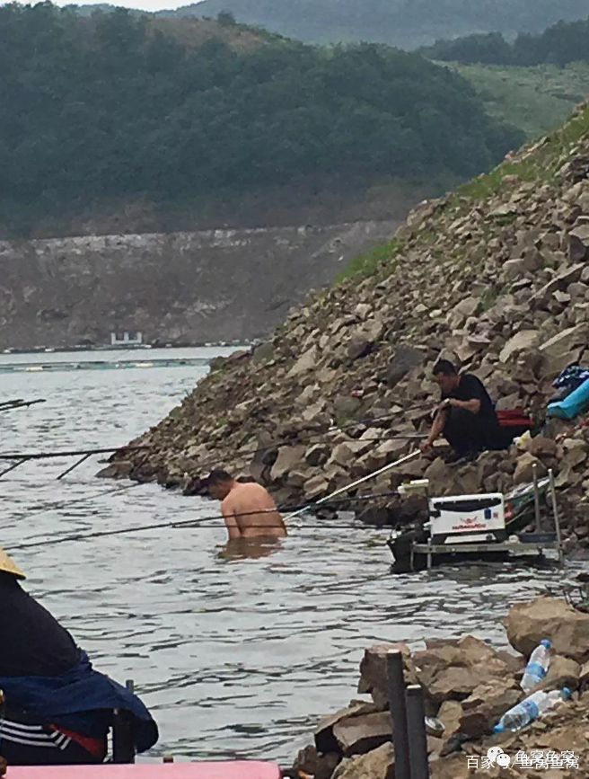 水丰湖钓鱼技巧(水坝出水口好钓鱼吗)