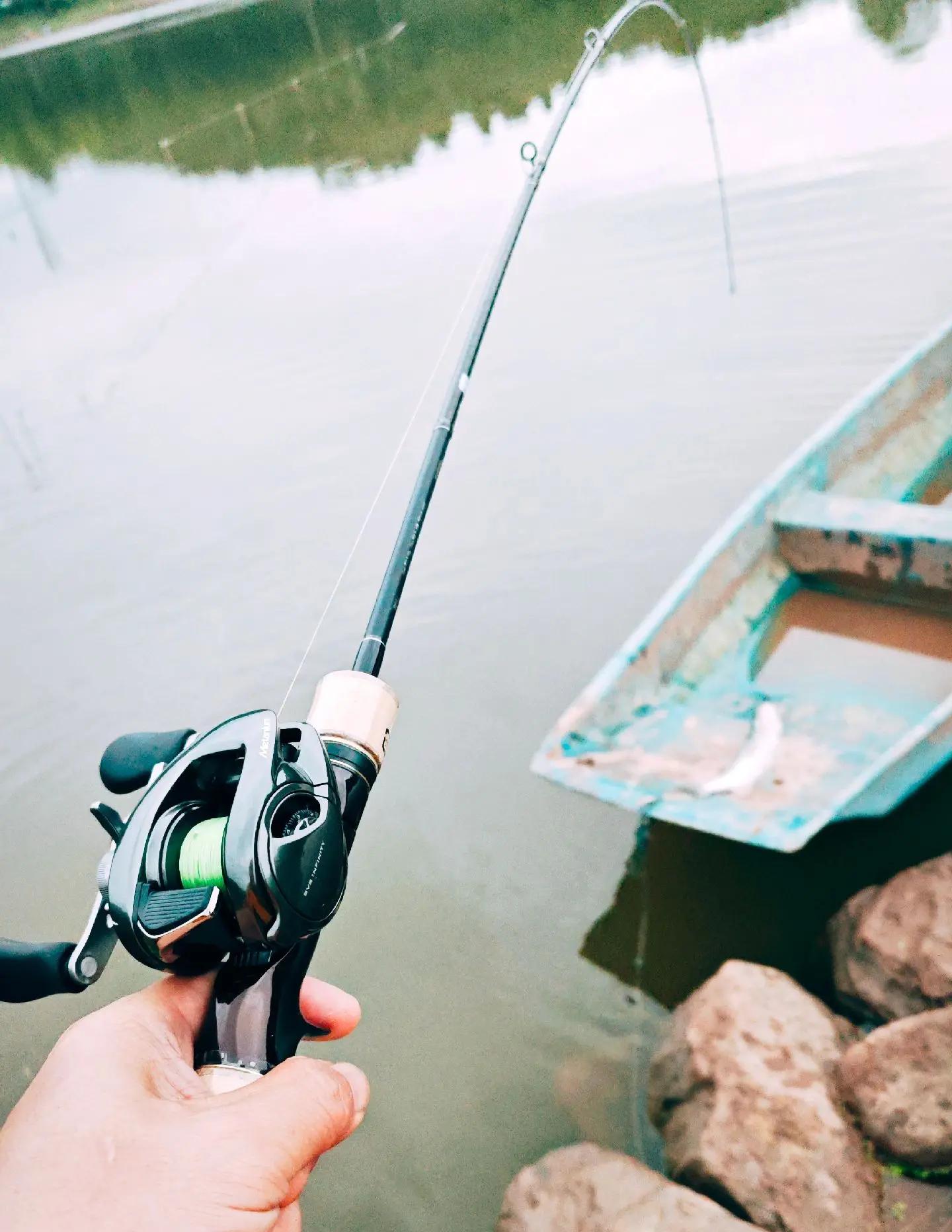 富阳鲈鱼路亚(富春江路亚鲈鱼) 富阳鲈鱼路亚(富春江路亚鲈鱼)