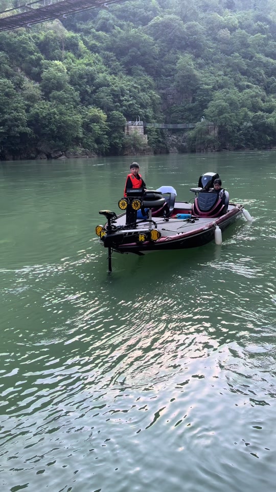 路亚艇-(路亚艇多少钱一艘) 路亚艇-(路亚艇多少钱一艘)