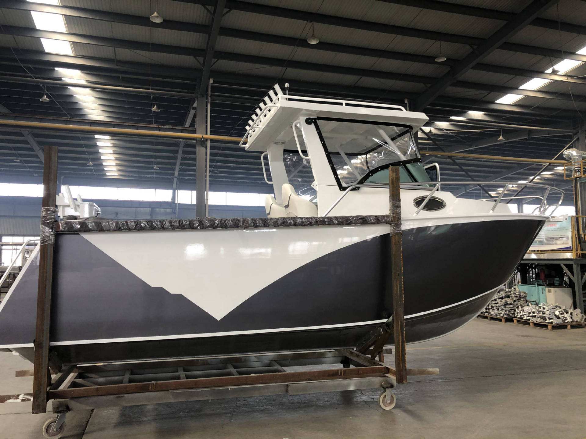 烟台近海钓鱼船(烟台近海船钓视频)