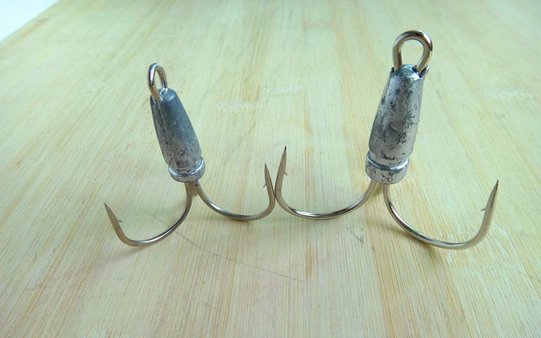 冬季锚鱼技巧图片(冬天锚鱼锚底还是锚浮)