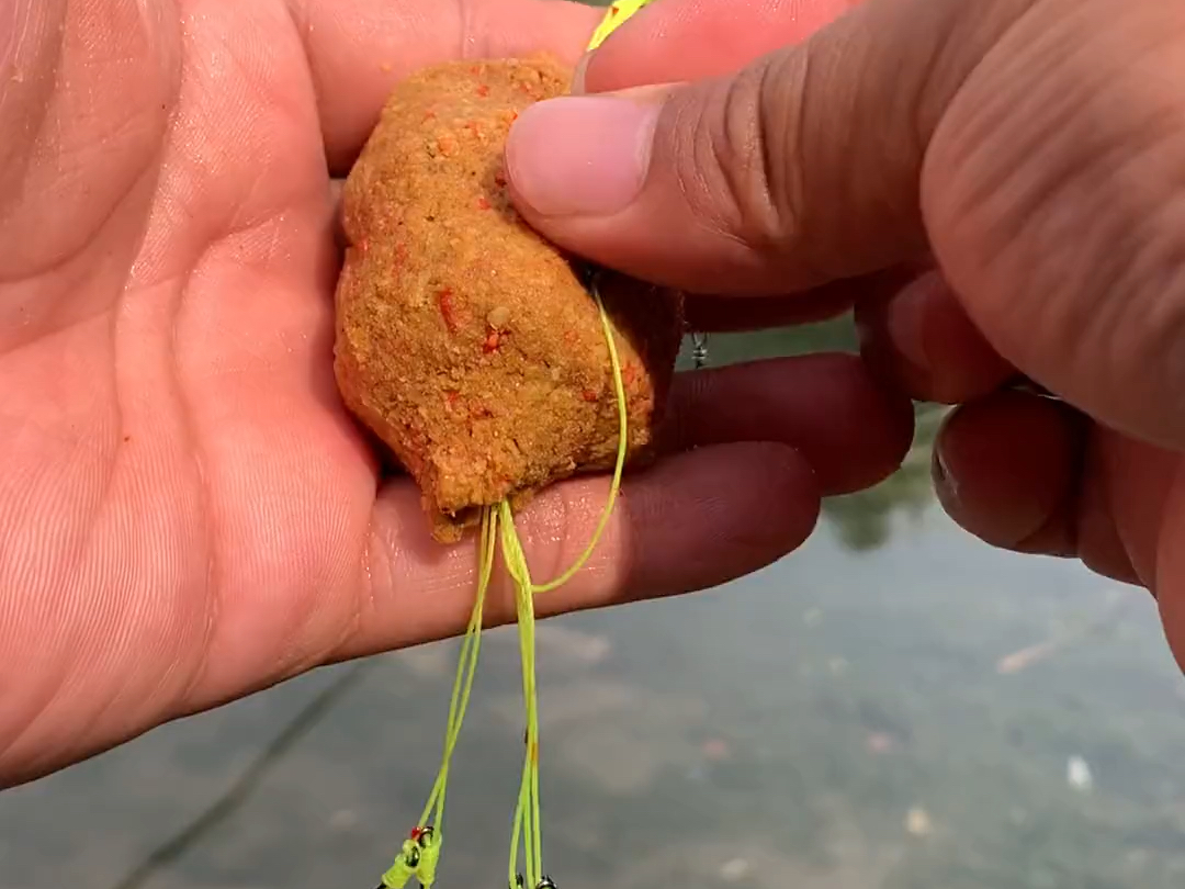 爆炸钩钓鲢鳙浮钓饵料(爆炸钩钓鲢鳙一般钓多深) 爆炸钩钓鲢鳙浮钓饵料(爆炸钩钓鲢鳙一般钓多深)