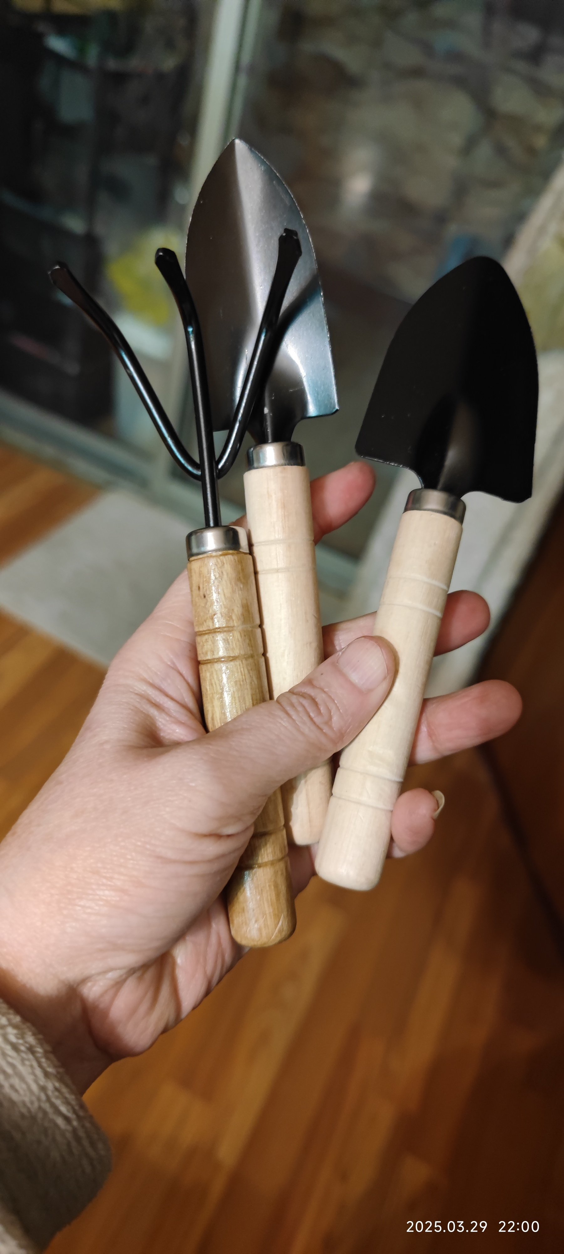 自己刷一个渔具(一套钓鱼工具要多少钱)